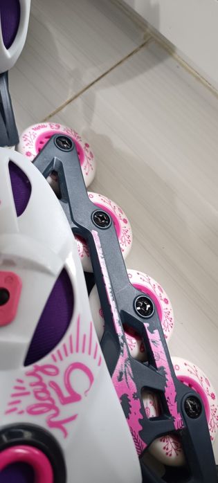 Role fetița mărime reglabilă 30 -32 impecabilele