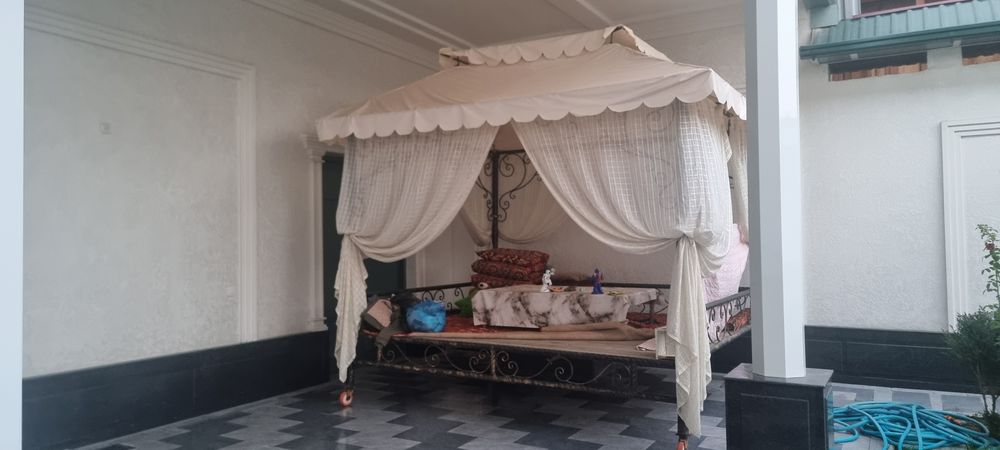 Тапчан продаётся размер 3х2.5