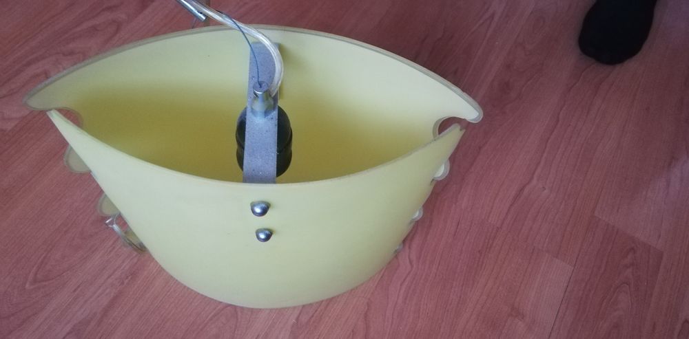 Полюлей, висяща лампа