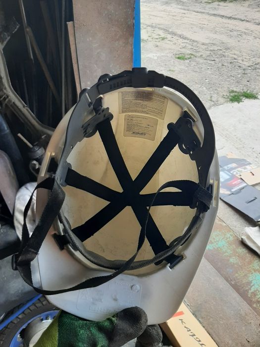 Строительная каска