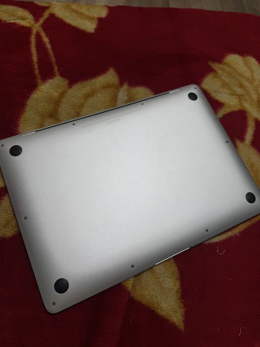 Macbook air 2020 core i5 512gb