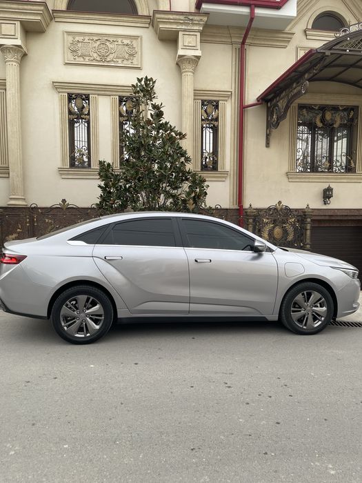 Gelliy zor mashina 2021