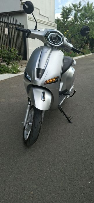 Vand scuter electric