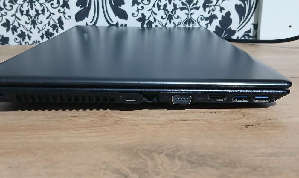 для офиса и средних игр