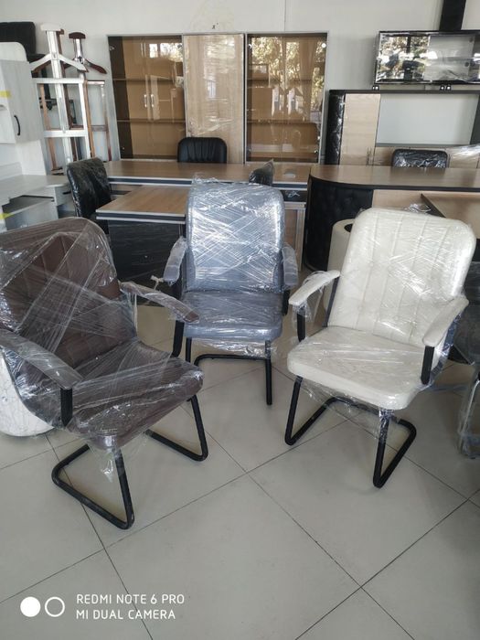 Ofis ochun ustol va stul sotiladi
