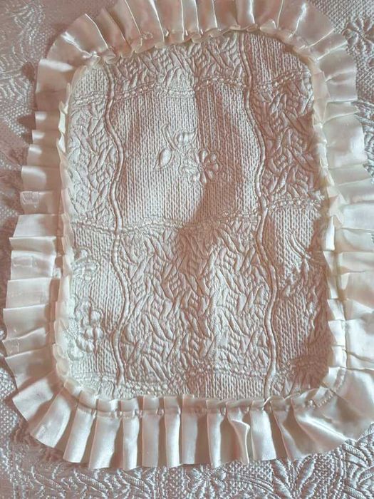 Луксозна сатенена ковертюра за приста