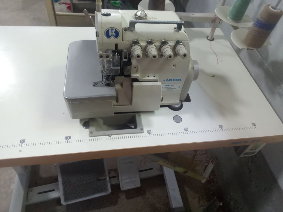 Тикув машинкаси аверлок