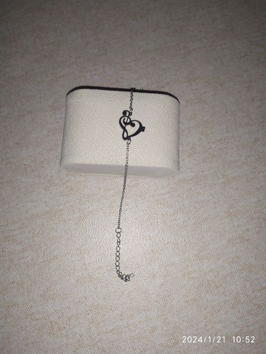 Продается новый женский браслет для любителей музыки