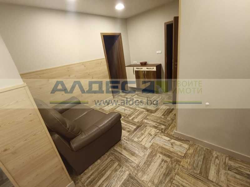 Дава се под наем Четиристаен апартамент в София, Младост 3 - 130 кв.м за 1275 € - Снимка #6