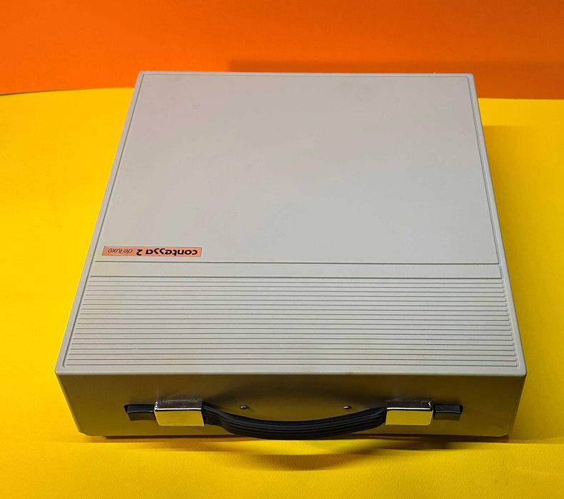 Нова Пишеща Машина Contessa De Luxe Обслужена  Qwerty Клавиатура