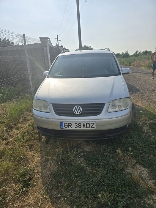 VOLKSWAGEN Touran 2004