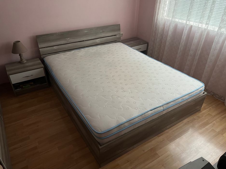 Легло с матрак и 2 шкафчета