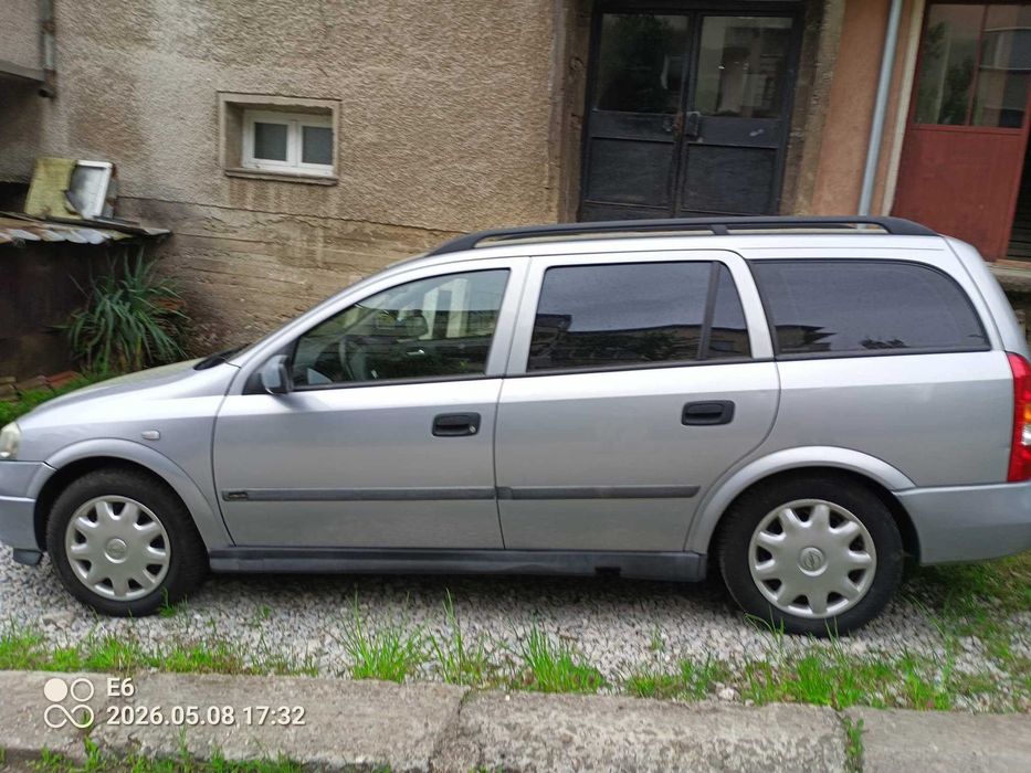 Продавам Opel Astra ,комби 1.6 бензин тел.0878482700