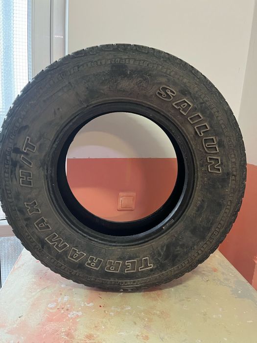 Продам летние шины M+S 235/75-R15