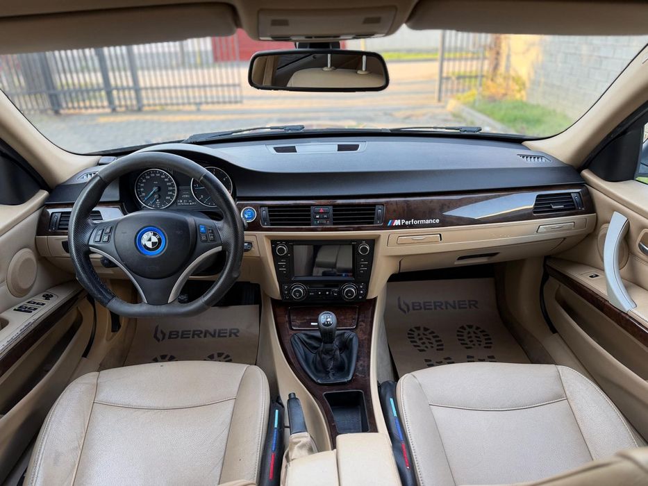 BMW Seria 3 Facelift Euro 5 M Pachet 320d