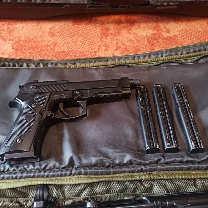 Pistol electric Cyma Airsoft
