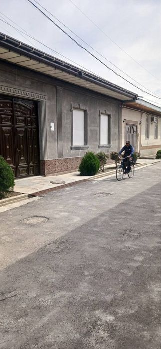 Ховли 6 сотик тайор сотилади