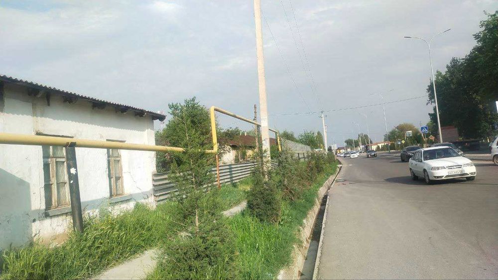 Продам Землю 12 соток Вдоль дороги. Парк Янги Узбекистан. Фасад 40 м.
