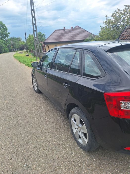 Vând  Skoda Rapid