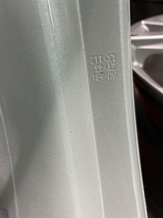 19 цола BMW I3 Джанти с Гуми Летни Нови 155/70/19