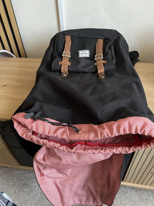 Rucsac drumetie-excursii Herschel