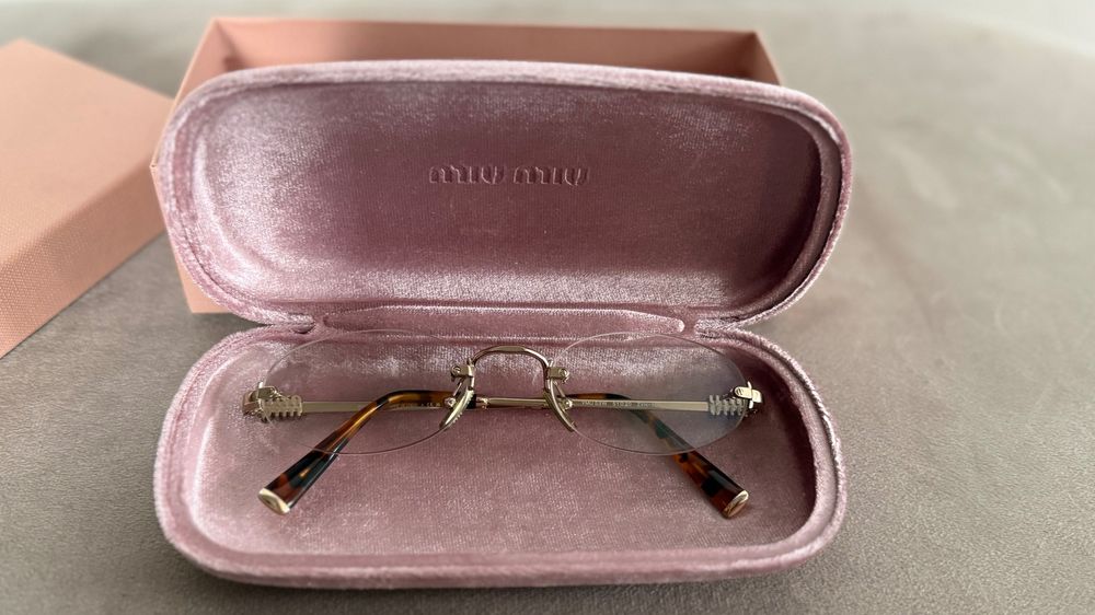Диоптрична рамка miu miu