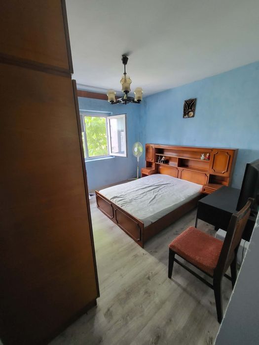 Vând apartament cu 3 camere