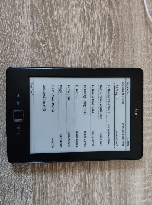 Ebook reader Amazon Kindle generatia 5 ( non paperwhite) taste /WiFi