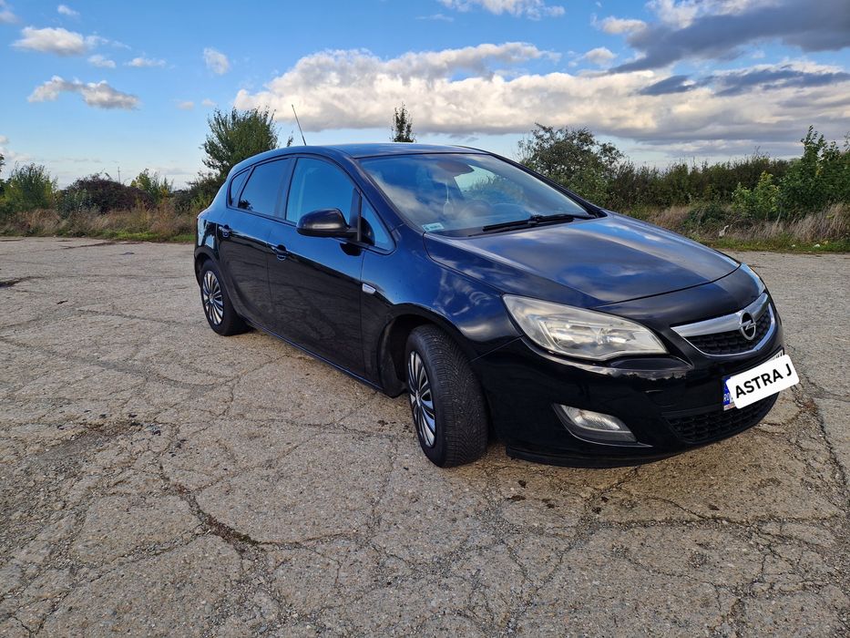 Opel astra J , 2011