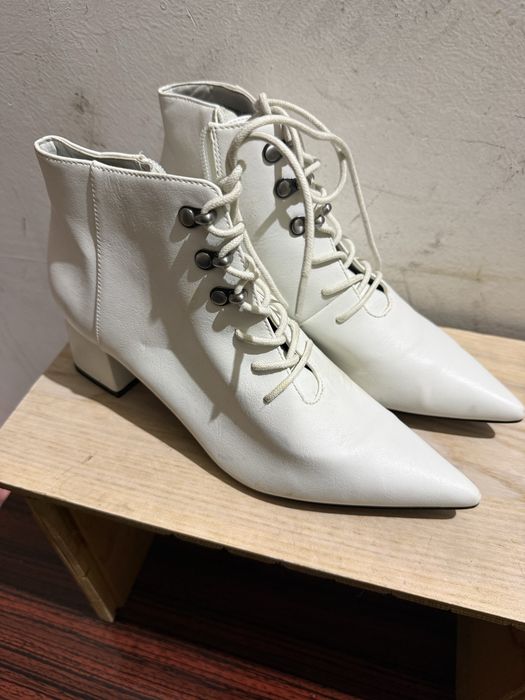 Осенние ботильоны . Zara, charles & keith