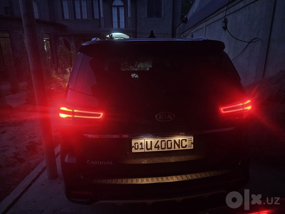 KIA CARNIVAL 2.2 DIZEL. 9 местный 2019 год. Киа карнивал солярка