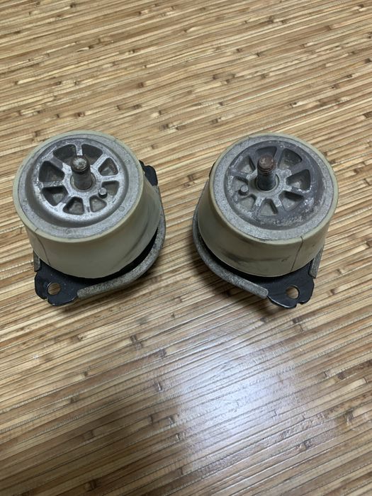 Подушки двигателя