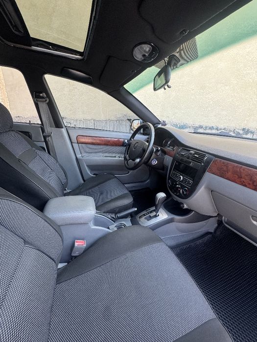 Срочна Жентра сотилади, бензинда, пробег 84500км (реальный) .