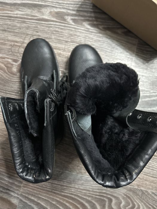 Продам зимние берцы