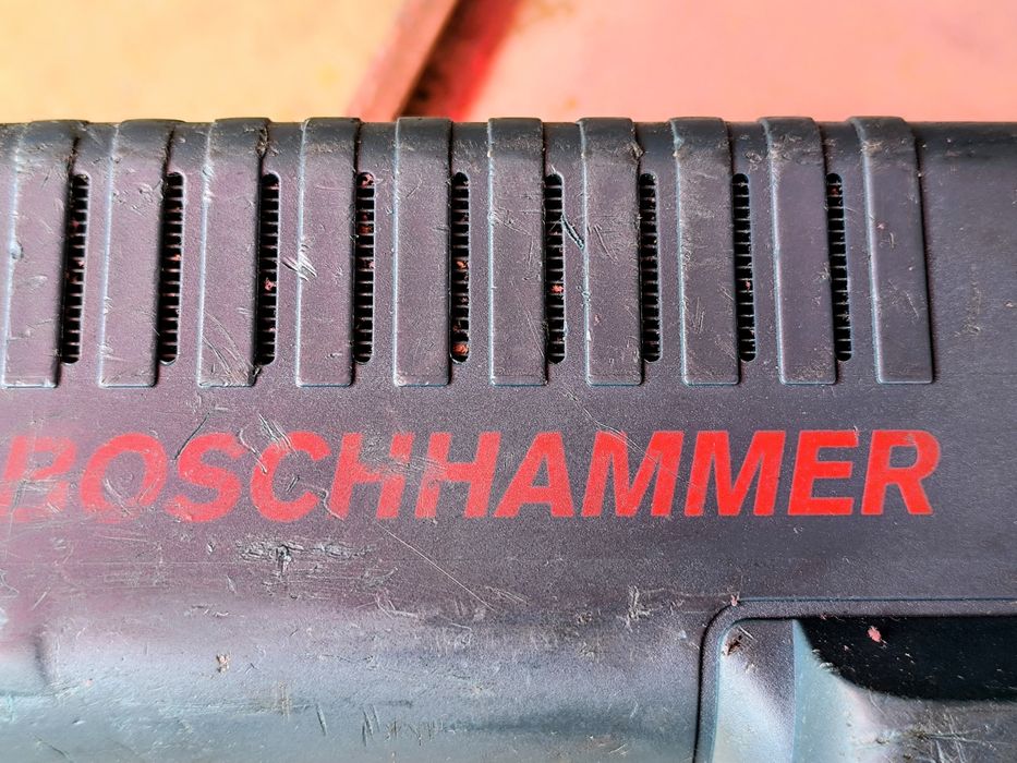 къртач Bosch GSH 11 E, SDS-max, 1500 W, 16.8 J