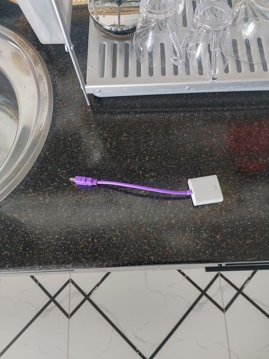 Hdmi to VGA кабель продаётся