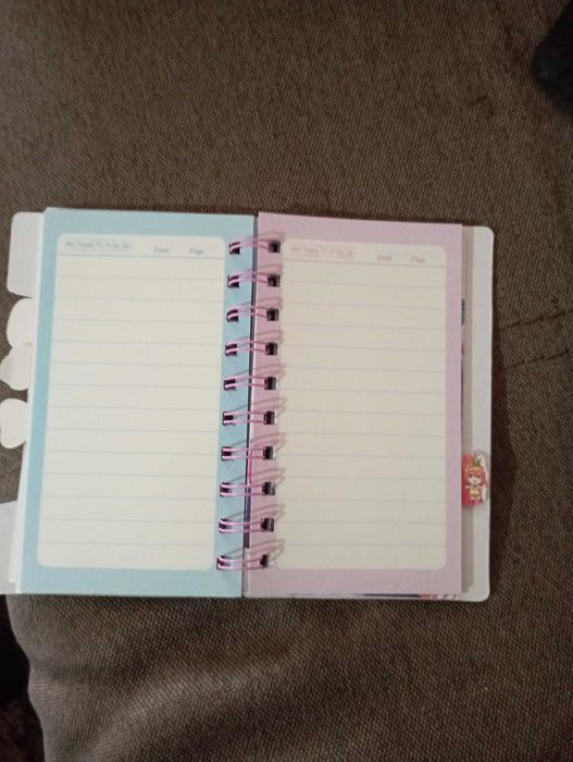 Блокнот с девочками