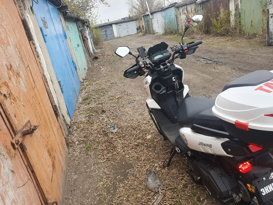 Скутер TANK 2024