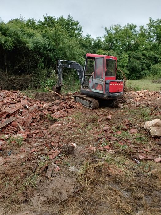Чистене на обрасли терени