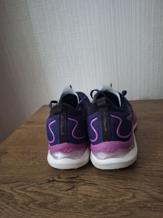 Asics gel Cumulus 24 дамски маратонки 37 номер.