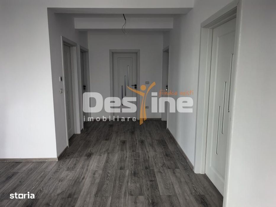 Casă individuală 3 camere 2 bai 313 mp teren Lunca Cetațuii