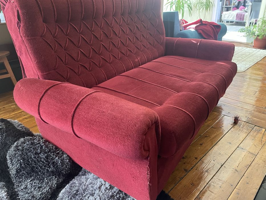 Диван с включен механизъм за спане