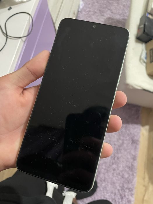Продавам Redmi 13c