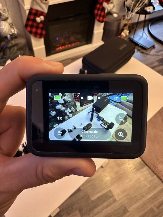 Vând GO Pro Hero 10 complet echipat pentru filmari profi sau hobby