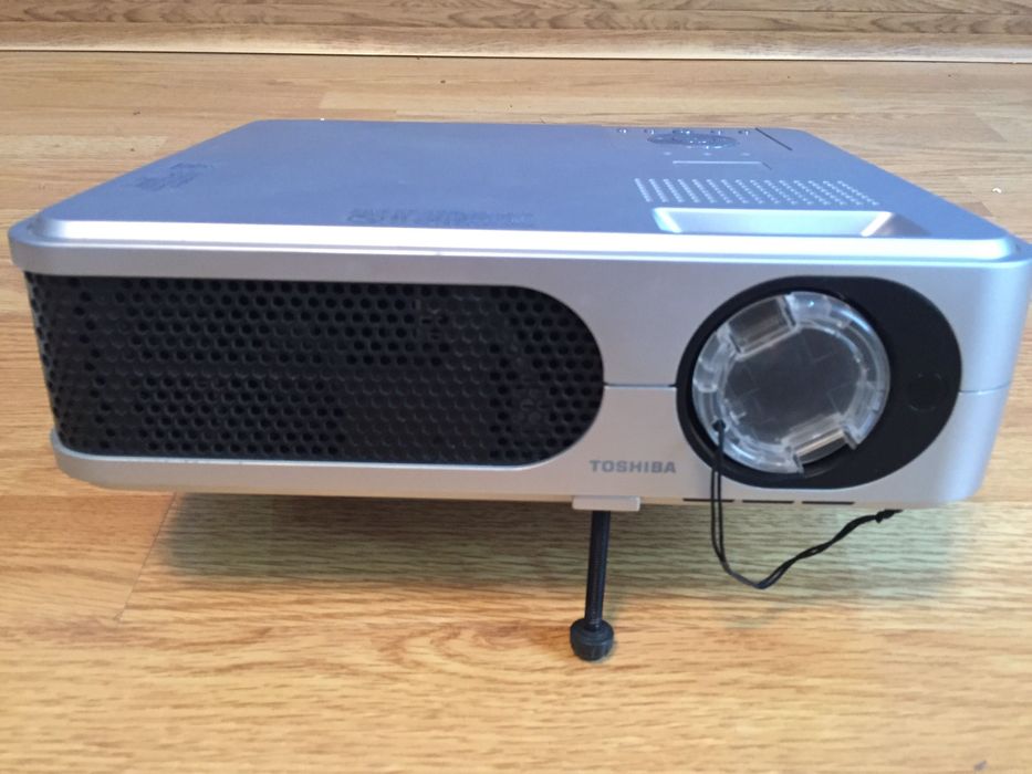 Проектор Toshiba НЕИСПРАВНЫЙ