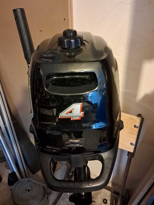 Двигател за лодка Сузуки