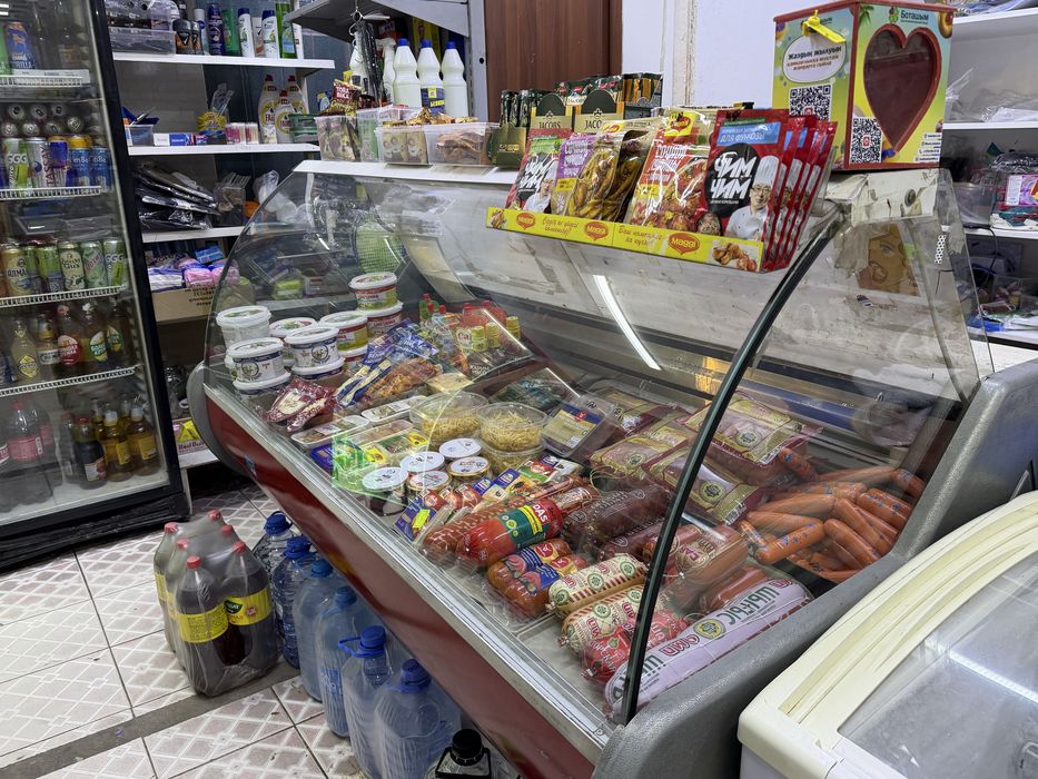 Холодильник для магазина