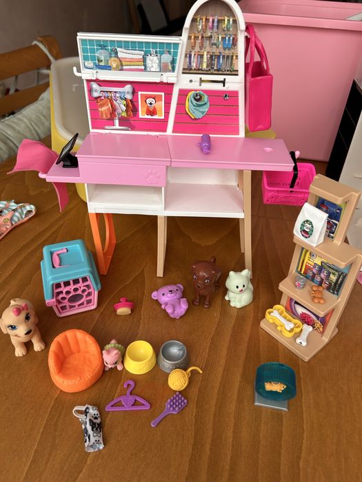 Барби Комбиниран магазин за храна за домашни животни и греминг салон