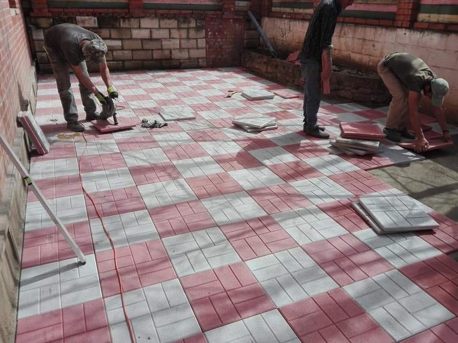 Fabricam pavaje model Solzi Patern de la 42lei mp Montaj pavele dale