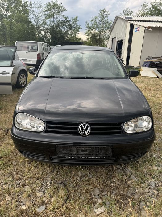 Dezmembrari/Dezmembrez volkswagen Golf 4